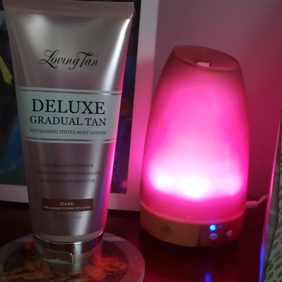 Nourishing tinted body lotion - Picture 2 of 3